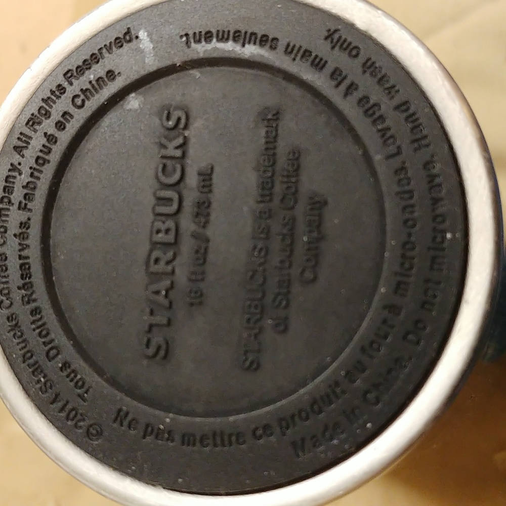 Starbucks 16 ounce travel mug - Picture 5 of 5